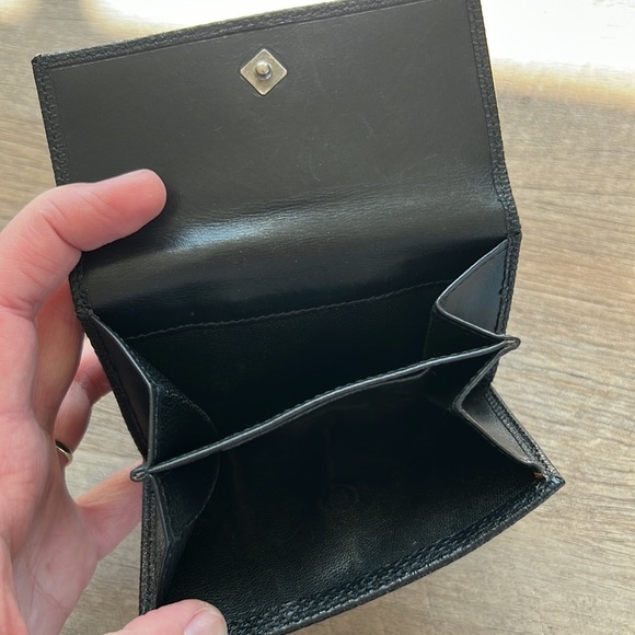 💎 GUCCI - GG Black Compact Wallet - Picture 5 of 9